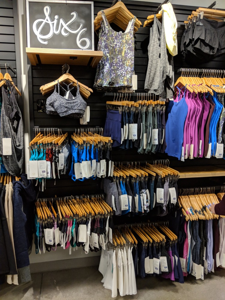 lululemon outlet glendale arizona size 6 wall