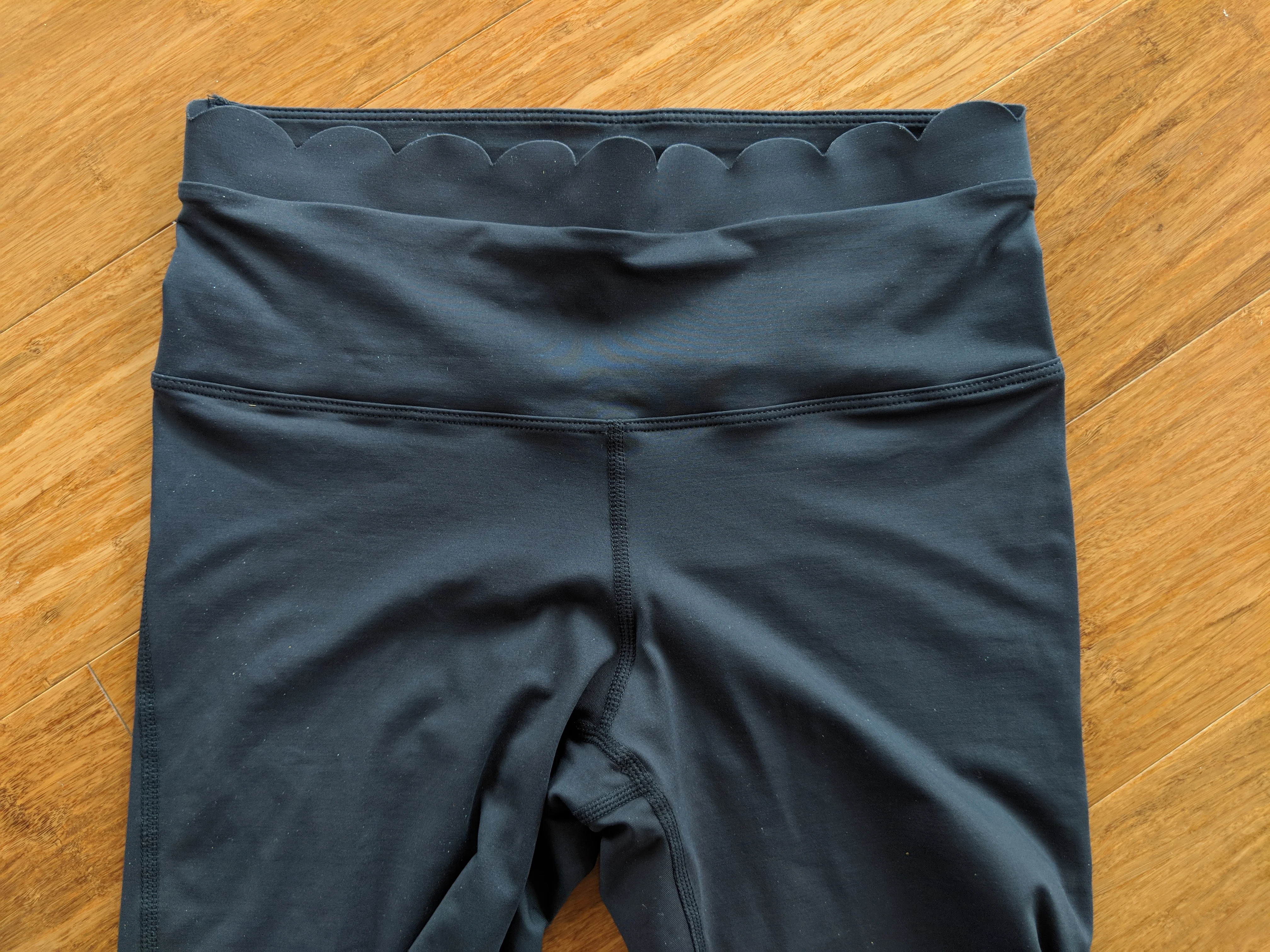 Target JoyLab Activewear Review Scallop Hem Leggings - Waistband Front