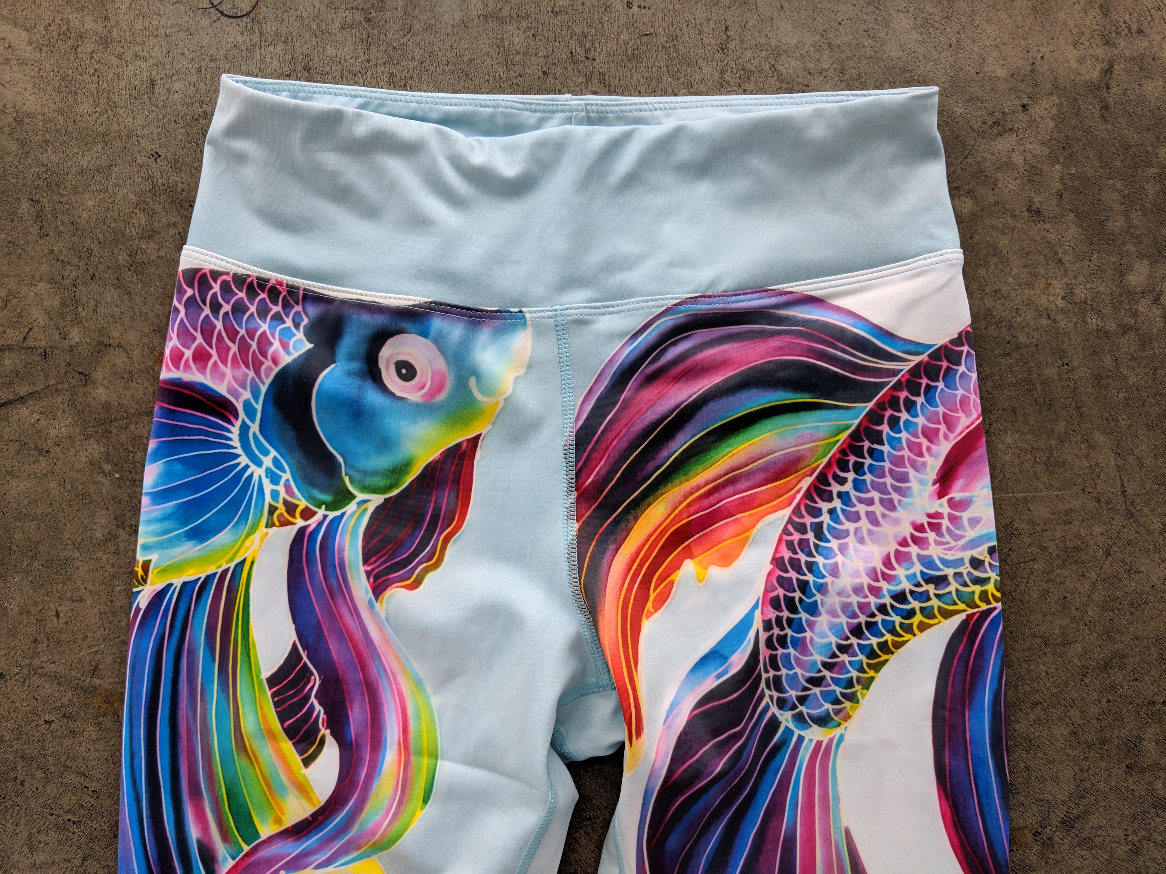 Seni by Fit Rebel Fighting Fish Batik Print Leggings Waistband front