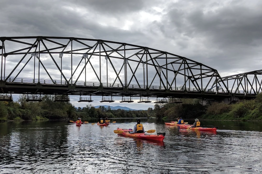 kayak tolt hill bridge snoqualmie river