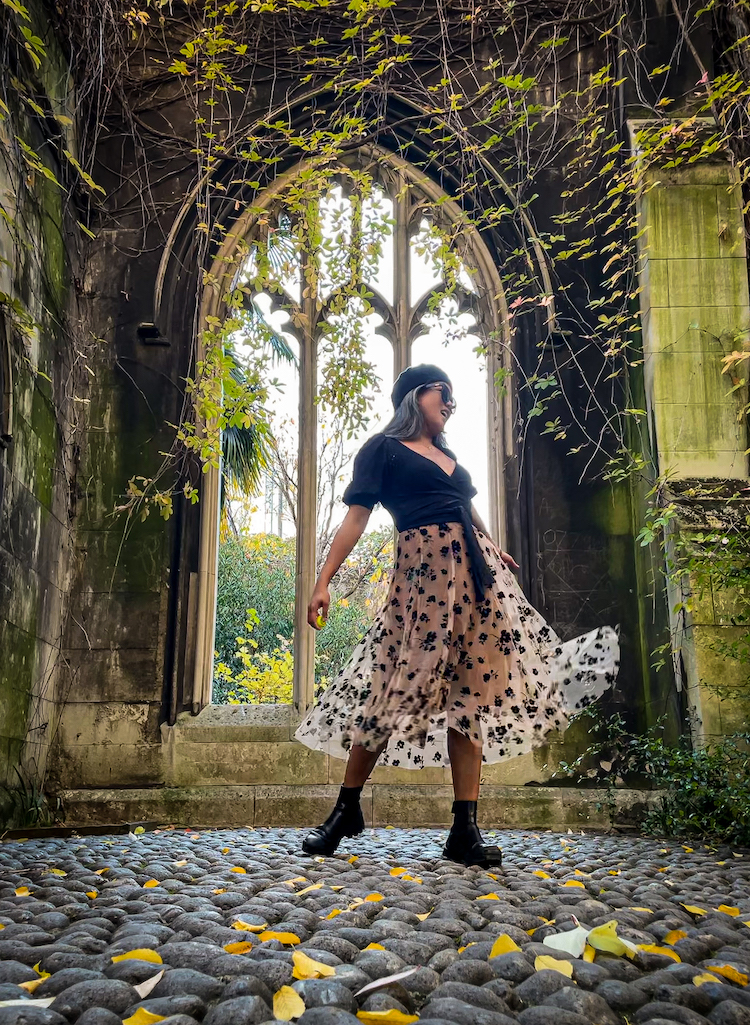 St Dunstan in the East Church Garden Schimiggy Chicwish 3D Posy Skirt