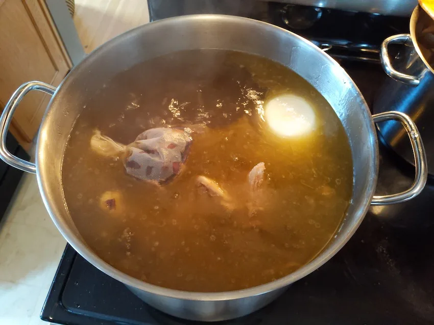 pho bo vietnamese beef noodle soup cooking for 3 hours