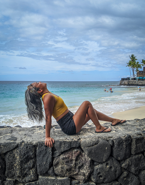 hawaii beach outfit tank top and high waist shorts