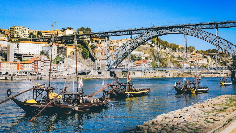 Dom Luis I Bridge in Porto, Portugal