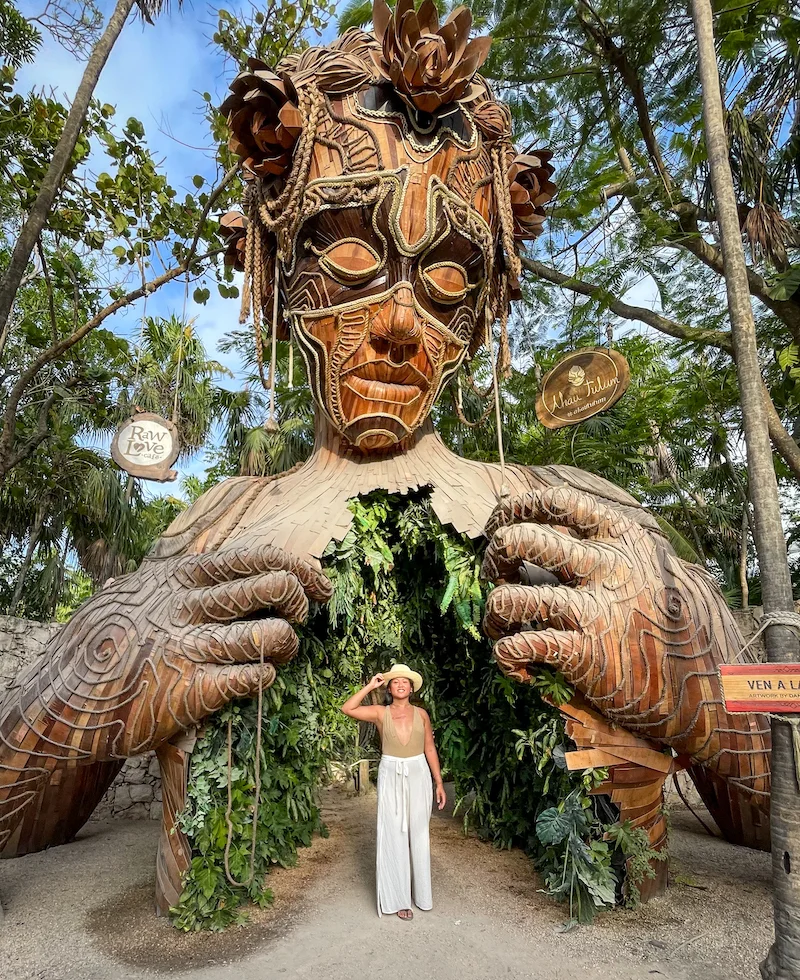 ven a la luz sculpture at Ahau Tulum Hotel Schimiggy Alex Tran