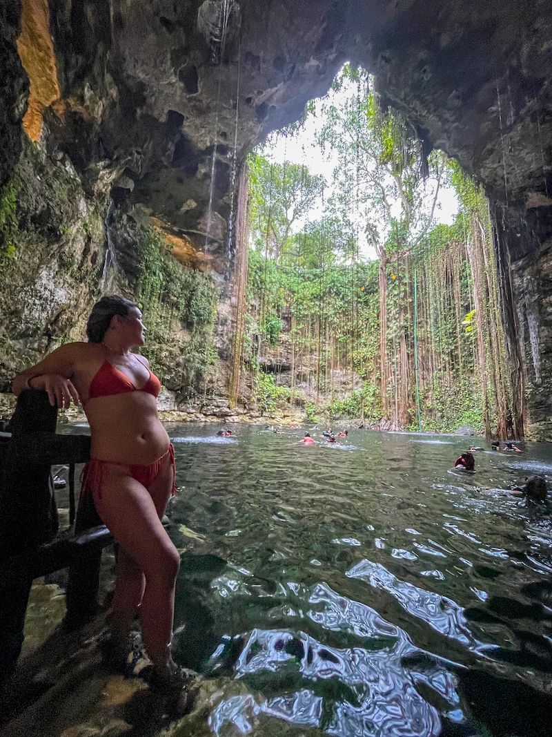 visit ik kil cenote near chichen itza