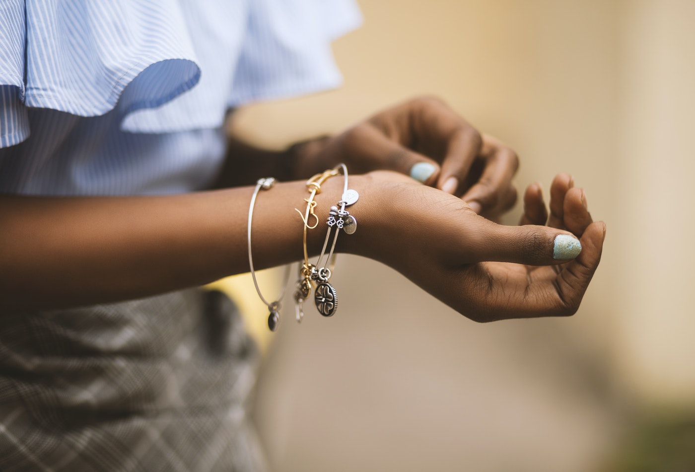 hypoallergenic aluminum jewelry bracelets