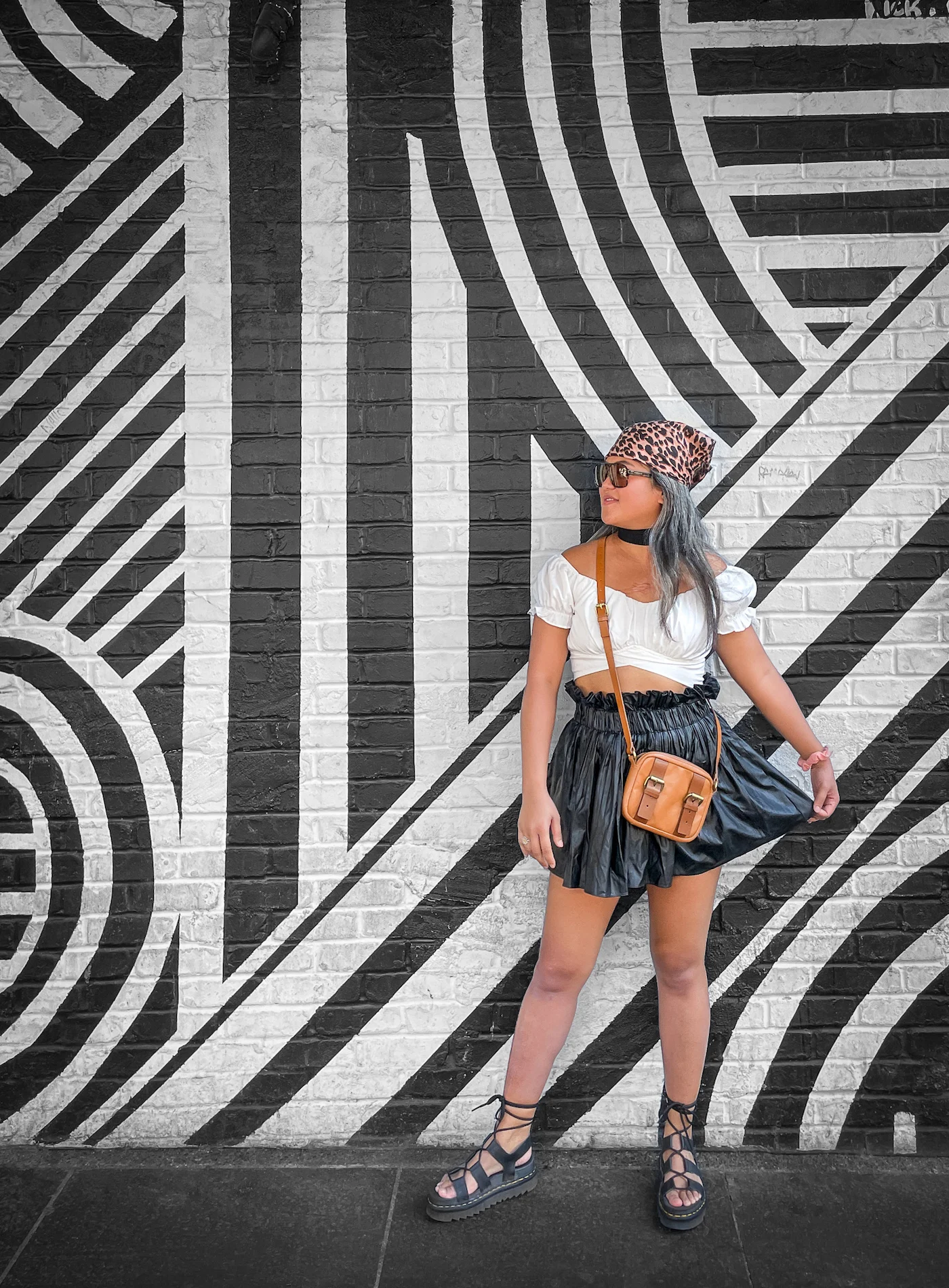 leather skirt cropped top pirate outfit summer style