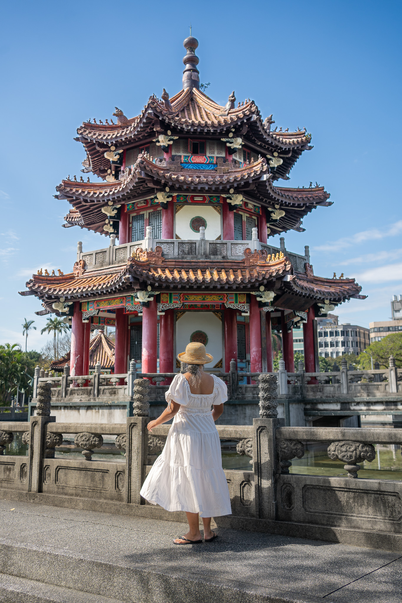 228 Peace Park Memorial Pagoda Taiwan En Saison Brielle Dress Wallaroo Catalina Hat