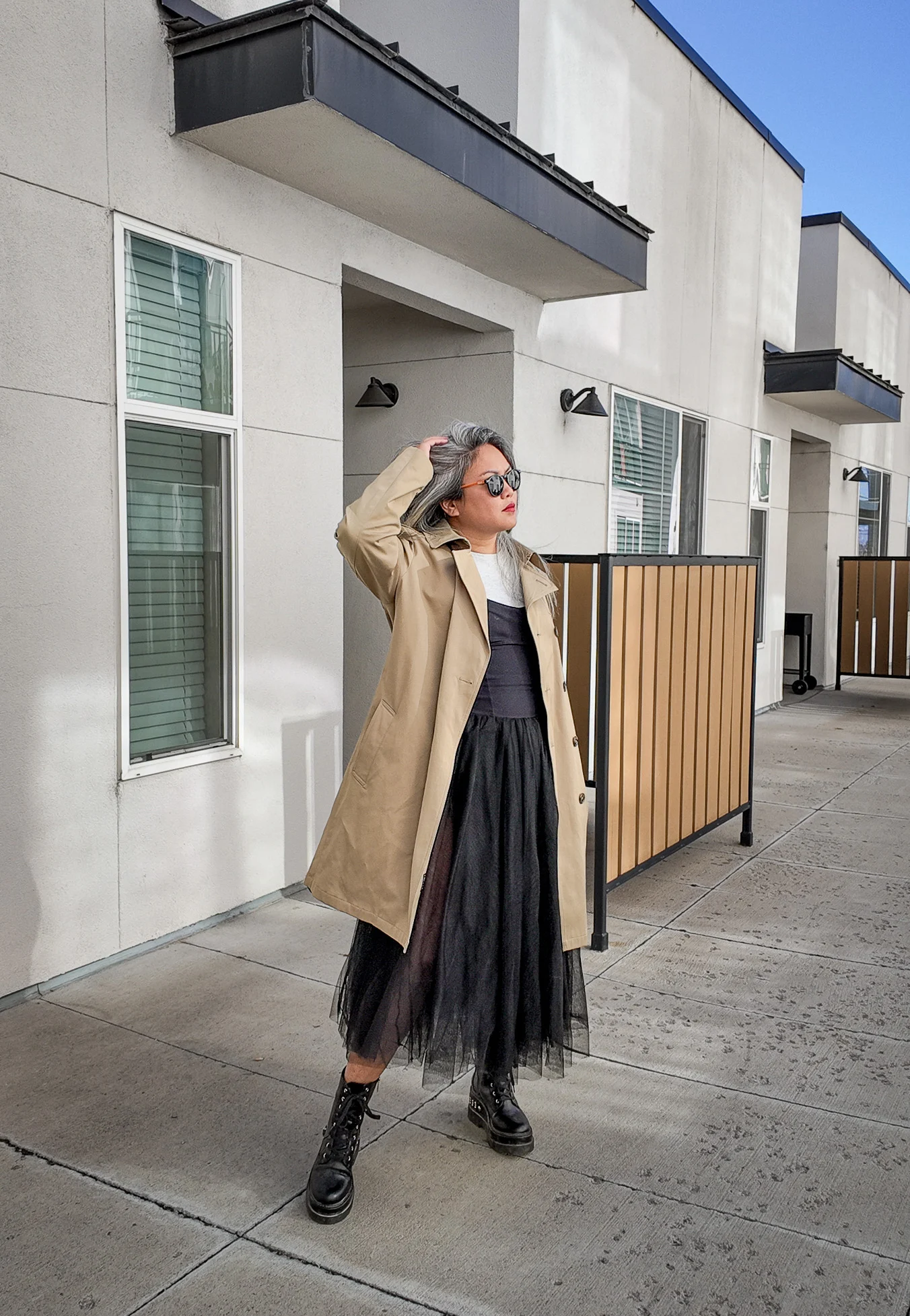 how to style a trench coat